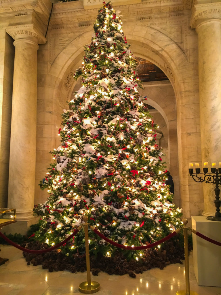 A Girl's Travel Diary • The Ultimate Guide To Christmas In New York